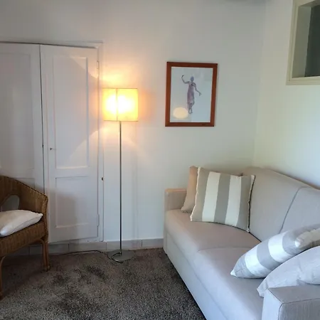 Posta Al Lago Apartment *